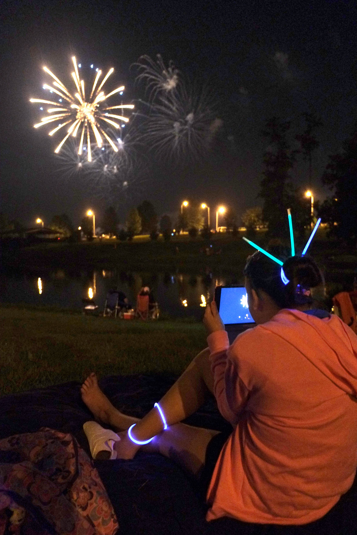 Fireworks light up the night at Lake Reba Park Local News