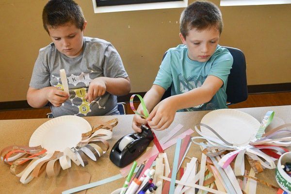 PHOTOS: Crafting lions