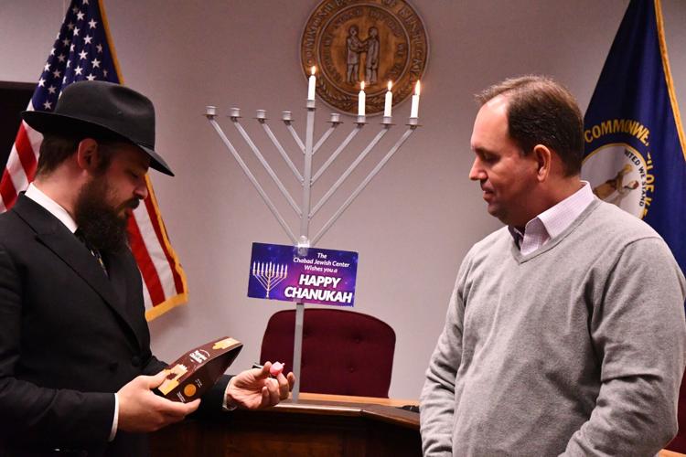 Hanukkah menorah lighting to be held on 'Sunday Night Football