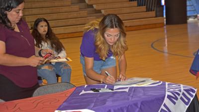 SPORTS McCurdy Allison Cantrell Signing