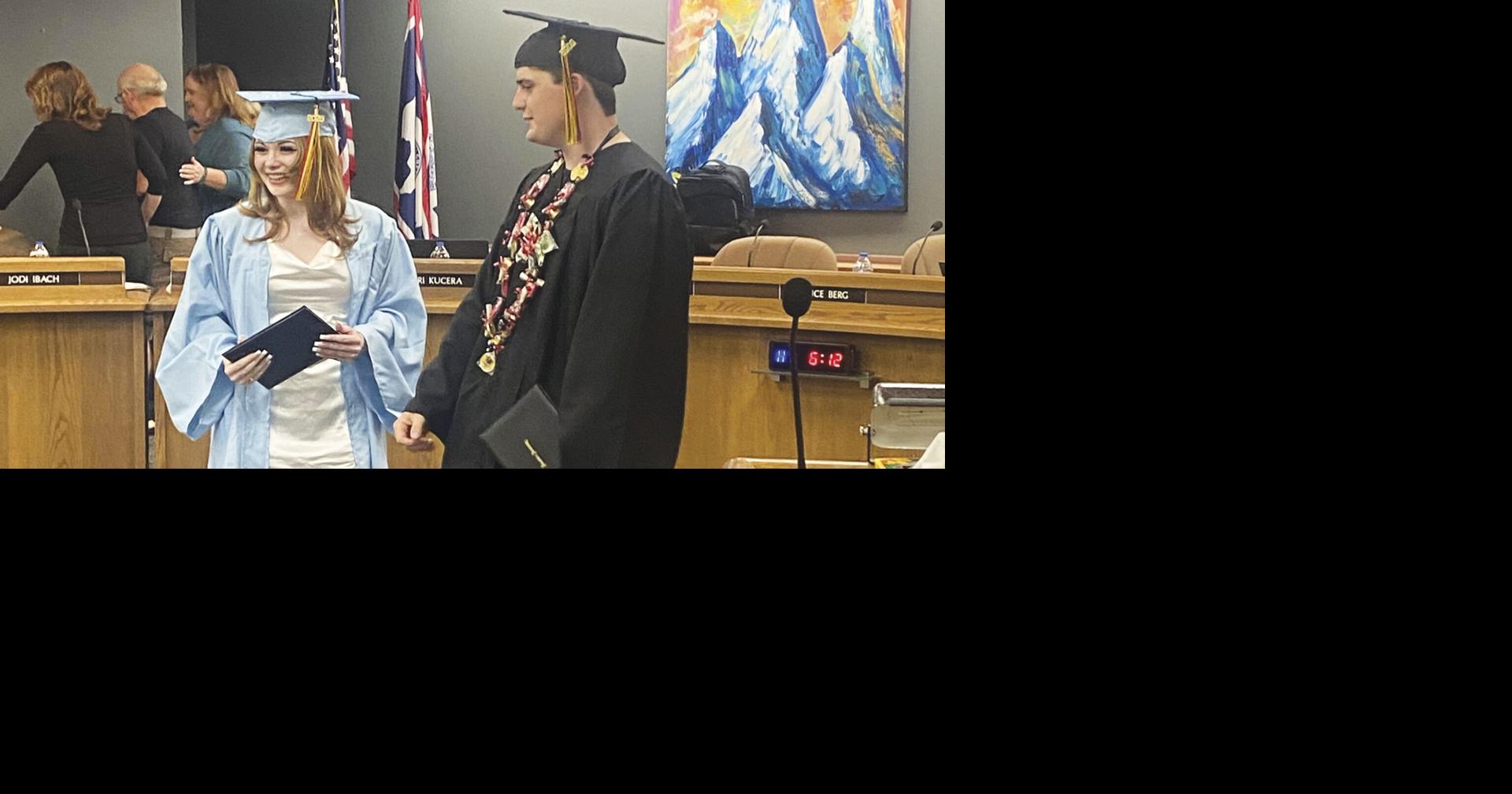 Frontier grads’ ‘countless valuable lessons’ | Riverton News ...