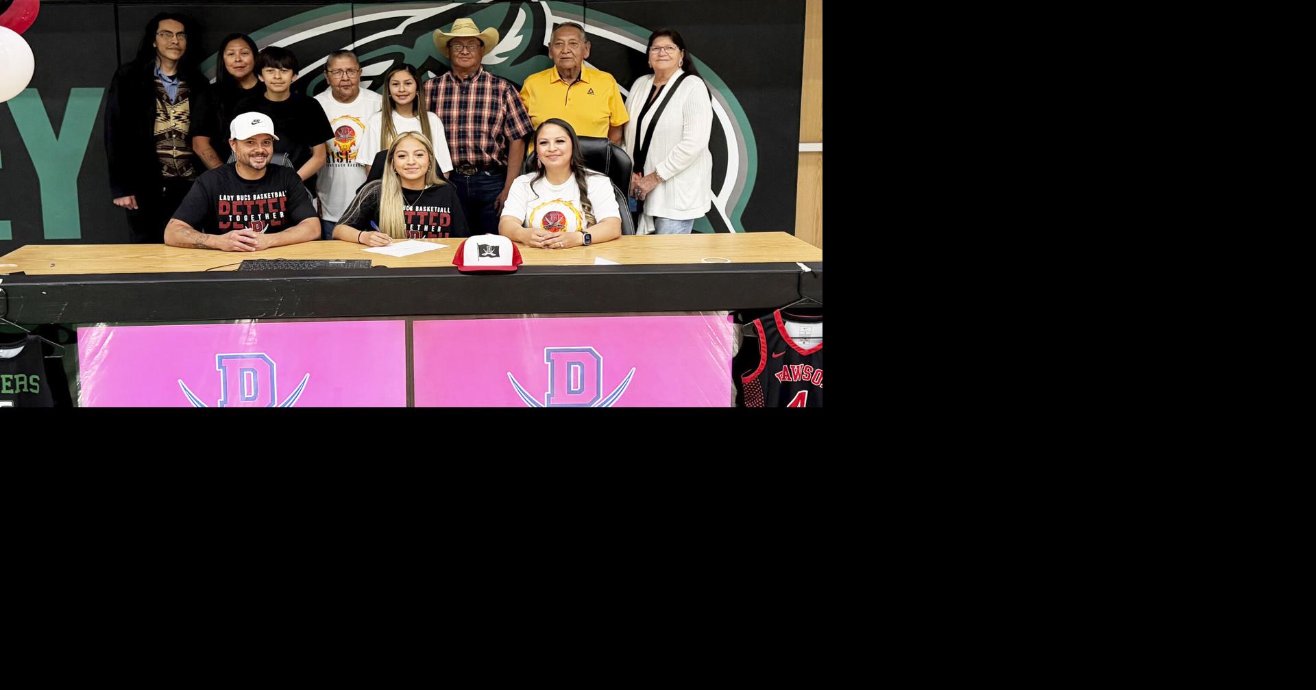 Lincoln signs with Dawson Creek