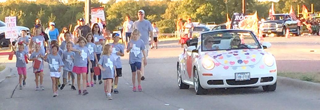 Hartman students walk in Rockwall homecoming parade | Community ...