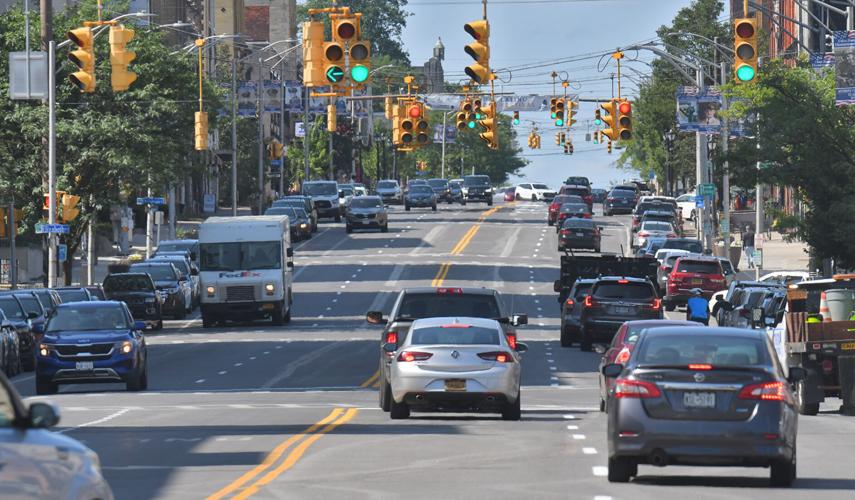 Schumer: 'New traffic lights put Utica in fast lane for less traffic ...