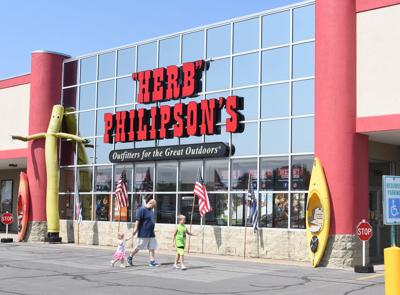 Closing time appears soon for Herb Philipson’s | Rome | romesentinel.com