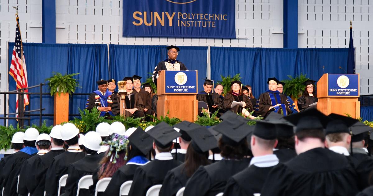 Suny Poly Graduation SUNY Poly sends off over 800 graduates at 2024 commencement | News ...