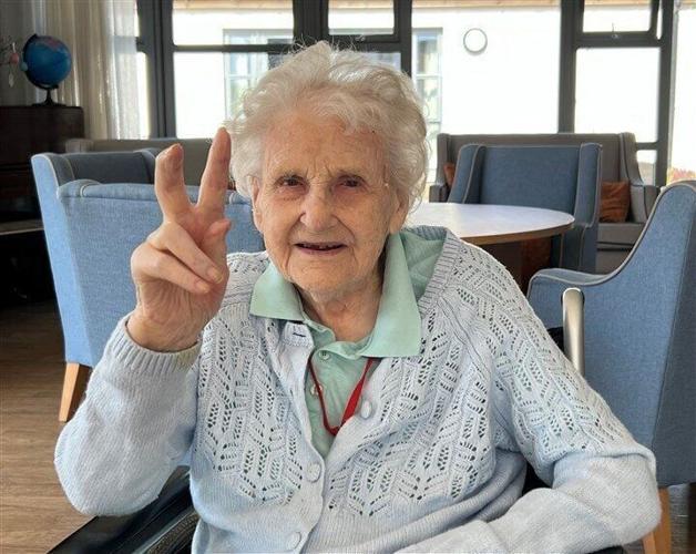 Teen writes 102-year-old WWII hero to thank her for her service | News ...