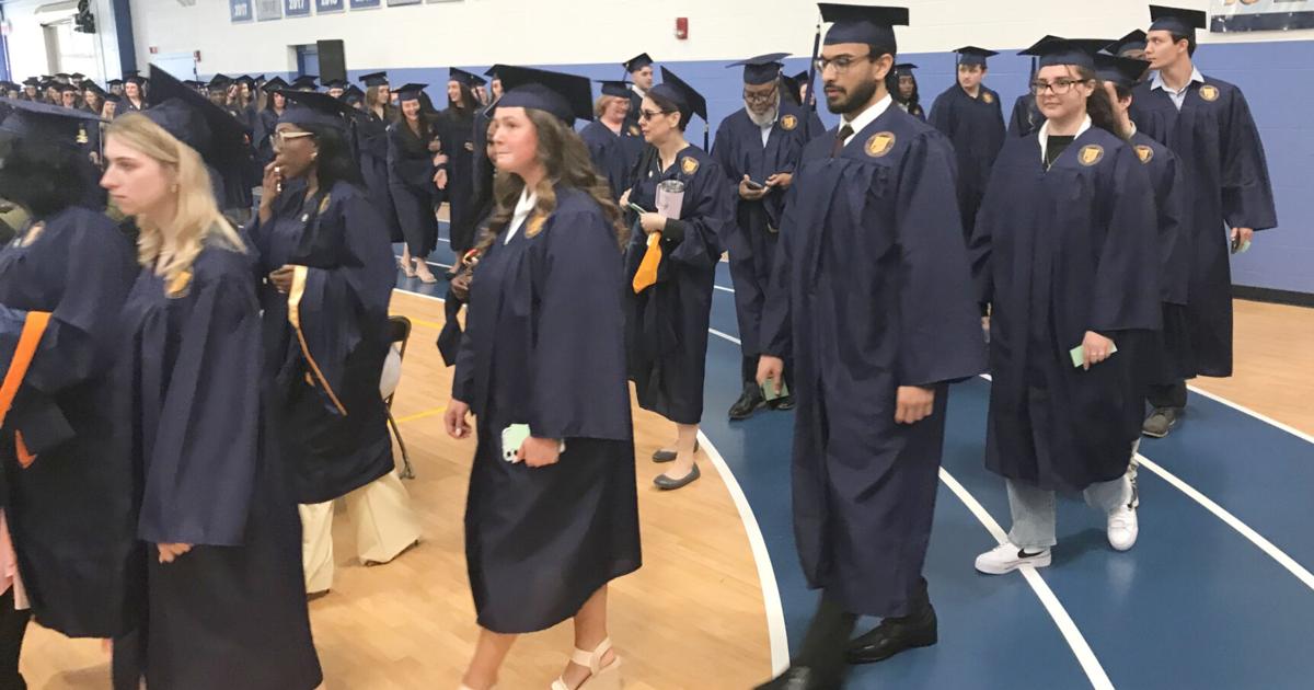 Suny Poly Graduation SUNY Poly celebrates 794 graduates in Marcy | News | romesentinel.com