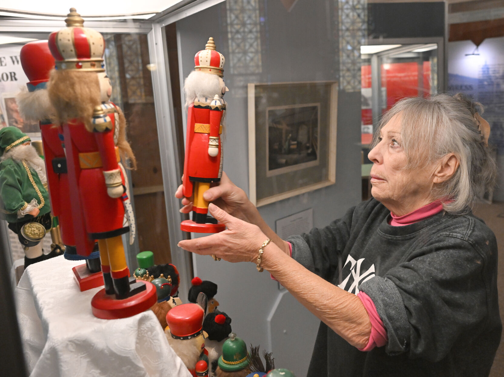 Not so Tiny' nutcracker collection finds new home for holidays | News |  romesentinel.com