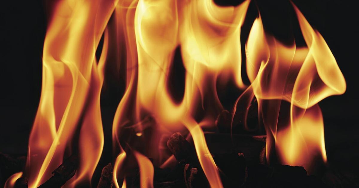 No injuries reported in Utica garage fire