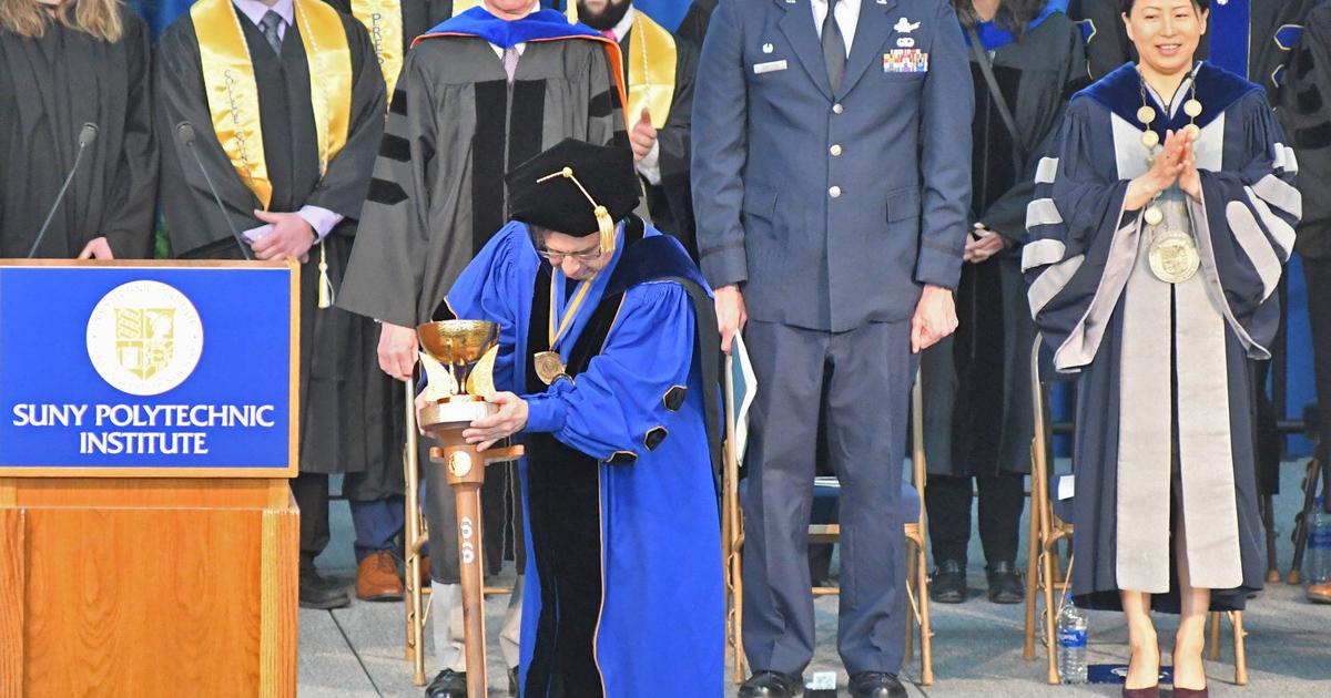 Suny Poly Graduation SUNY Poly celebrates graduation of nearly 700 students | News ...