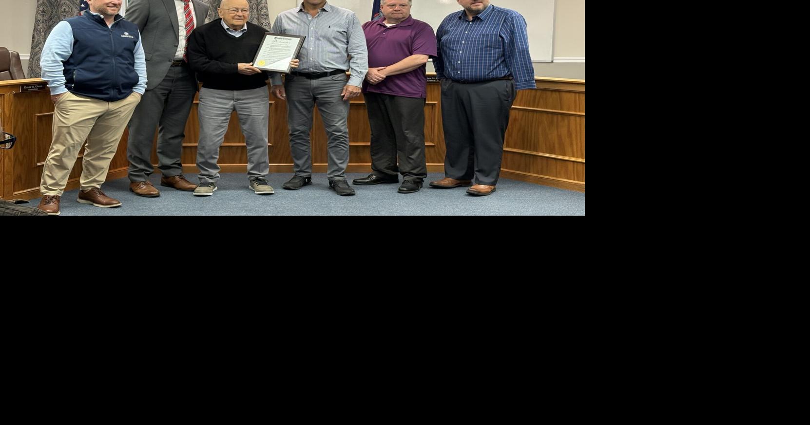 Read moreWhitestown honors longtime representative on Water Authority board