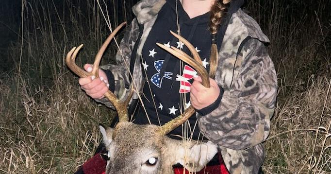 Deer Rome Twelve-year old bags her first deer, a 7-pointer | | romesentinel.com