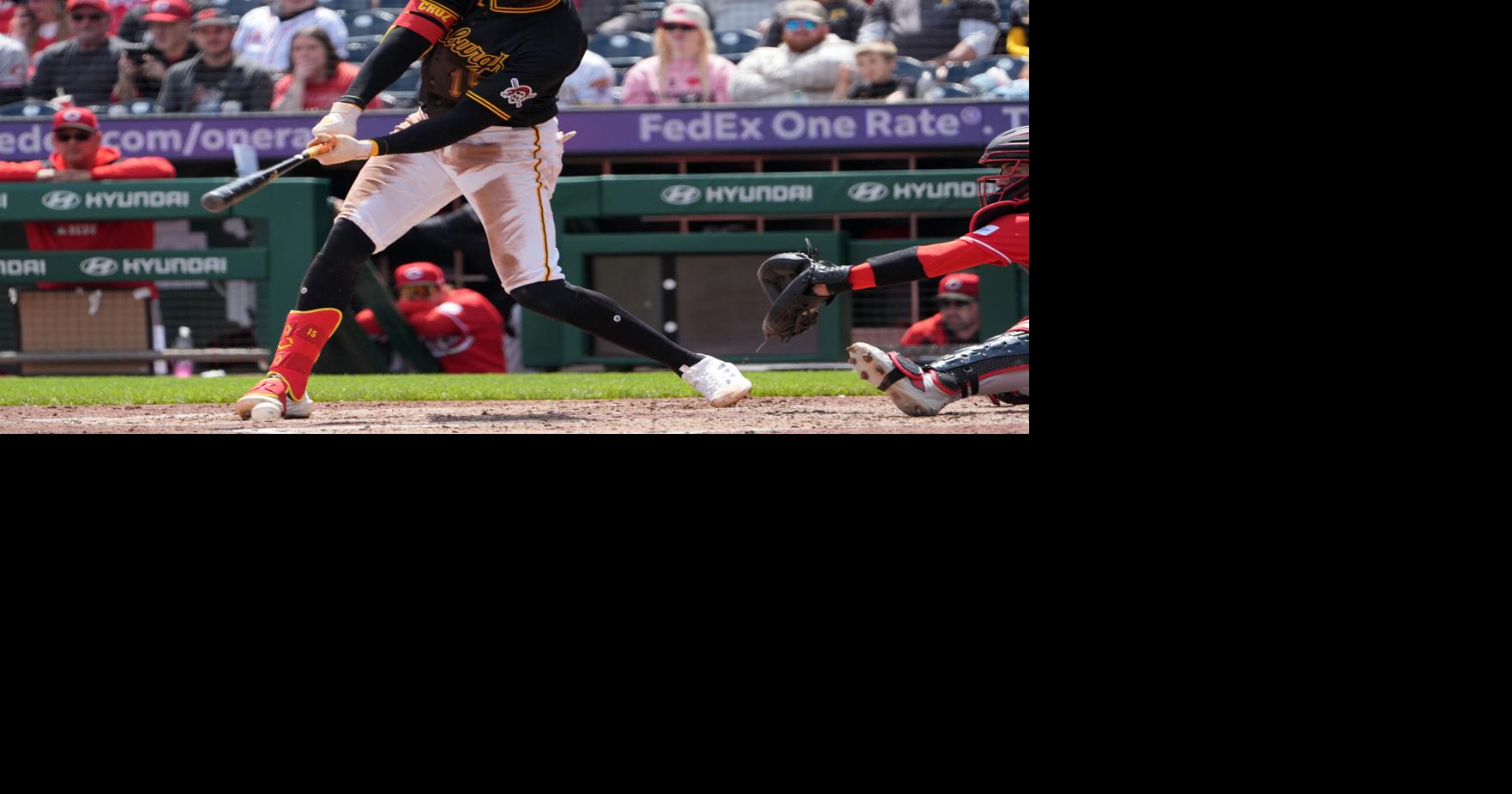 Cruz delivers go-ahead hit in the 8th as Pirates top Reds 1-0 to complete a 3-game sweep