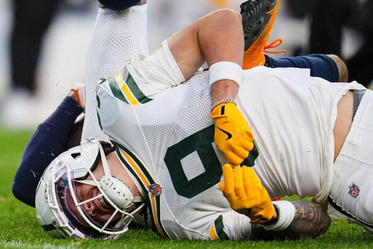 Packers pass rushing standout Micah Parsons hurts left knee on non-contact  play against Broncos | Pro National Sports | rutlandherald.com