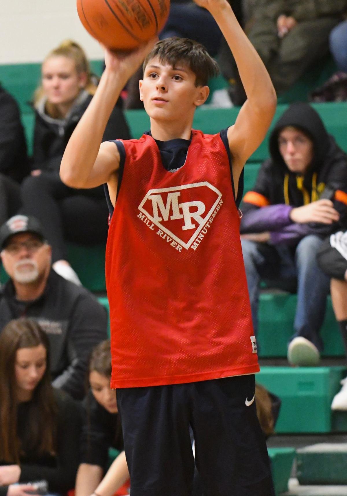 Contenders Crowd Boys Hoop Landscape Sports Rutlandherald Com