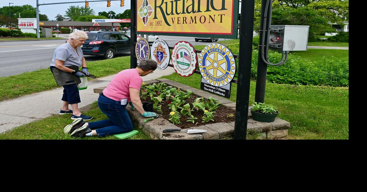 Signs of summer | Snapshots | rutlandherald.com