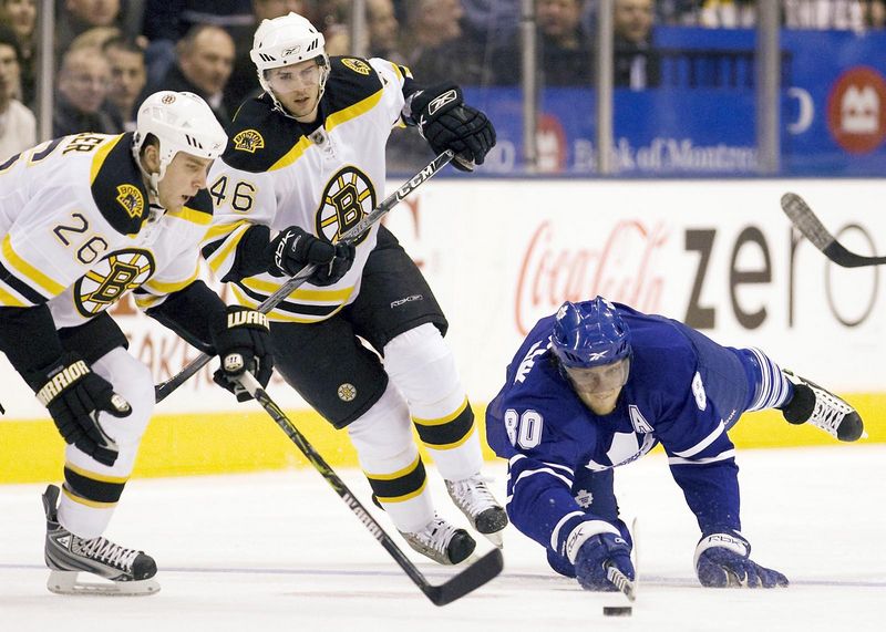 Celtics blow out Nets, Bruins skate past the Maple Leafs