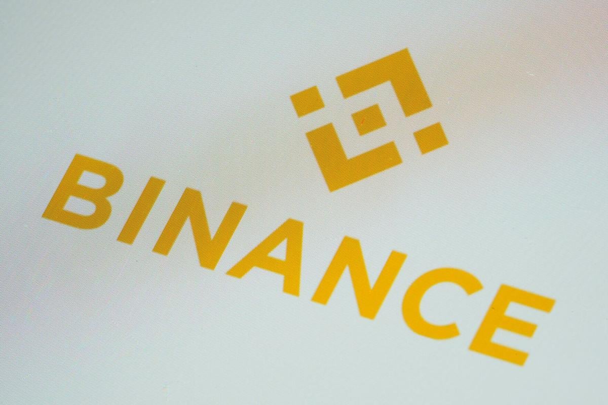 Binance mounts an urgent response to suspected hack as crypto platforms freeze billions in funds