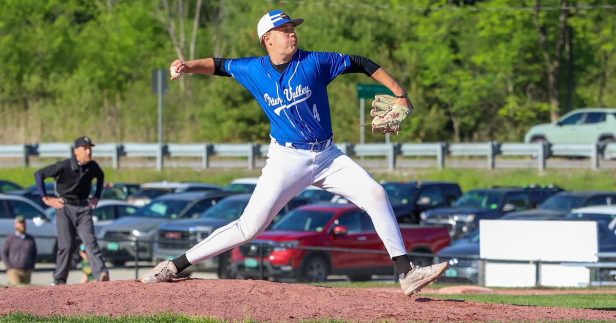 Howe repeats as RH baseball POY