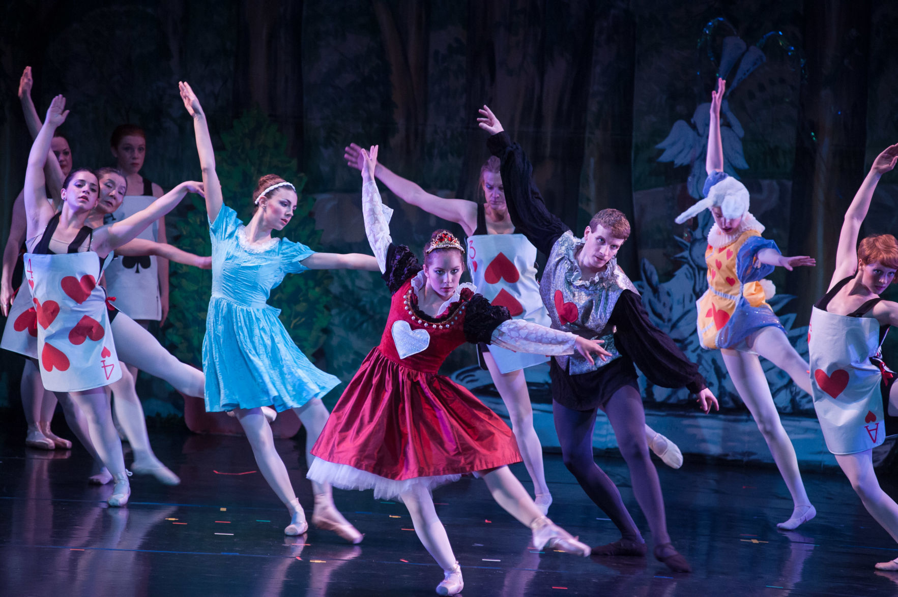 Down the rabbit hole: Moving Light dances 'Alice in Wonderland