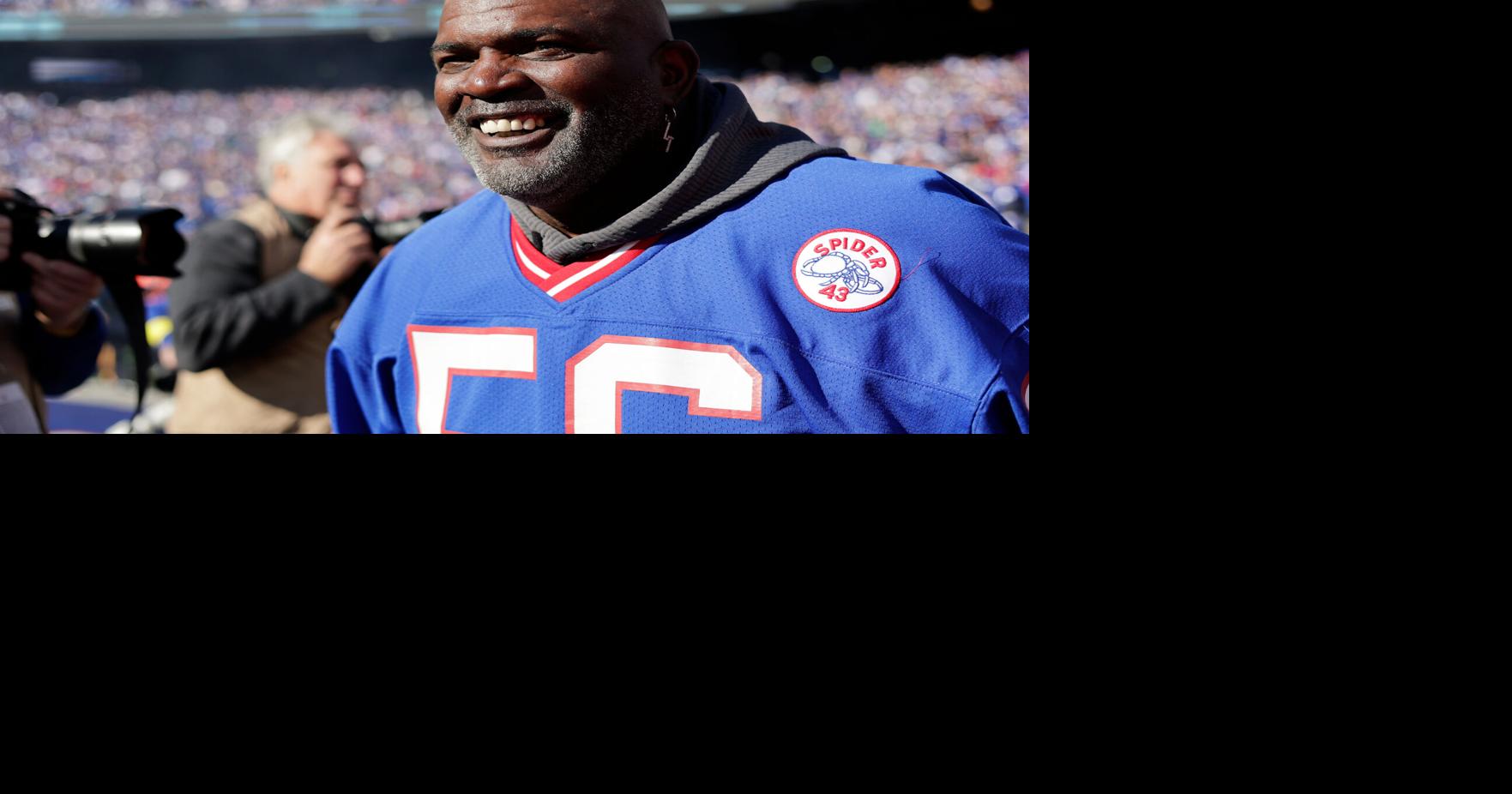 Hall of Fame linebacker Lawrence Taylor is released from the hospital