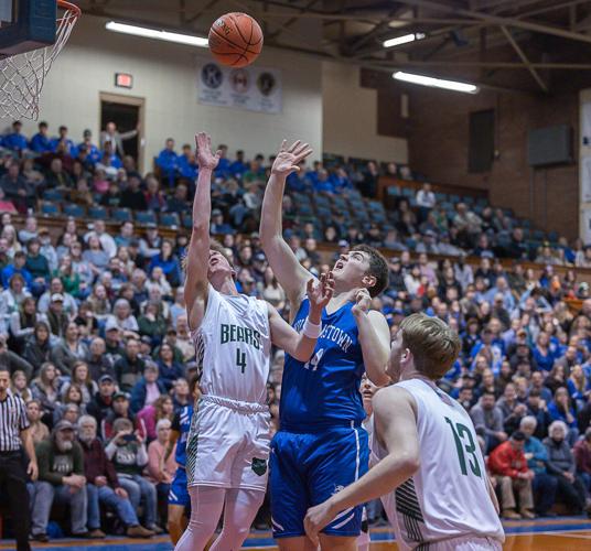 Danville boys top Williamstown, 5842 Sports