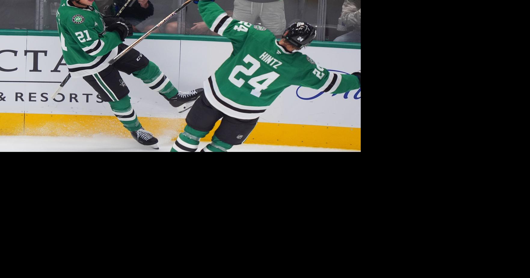 Stars light the lamp 3 times in third period to put away Islanders