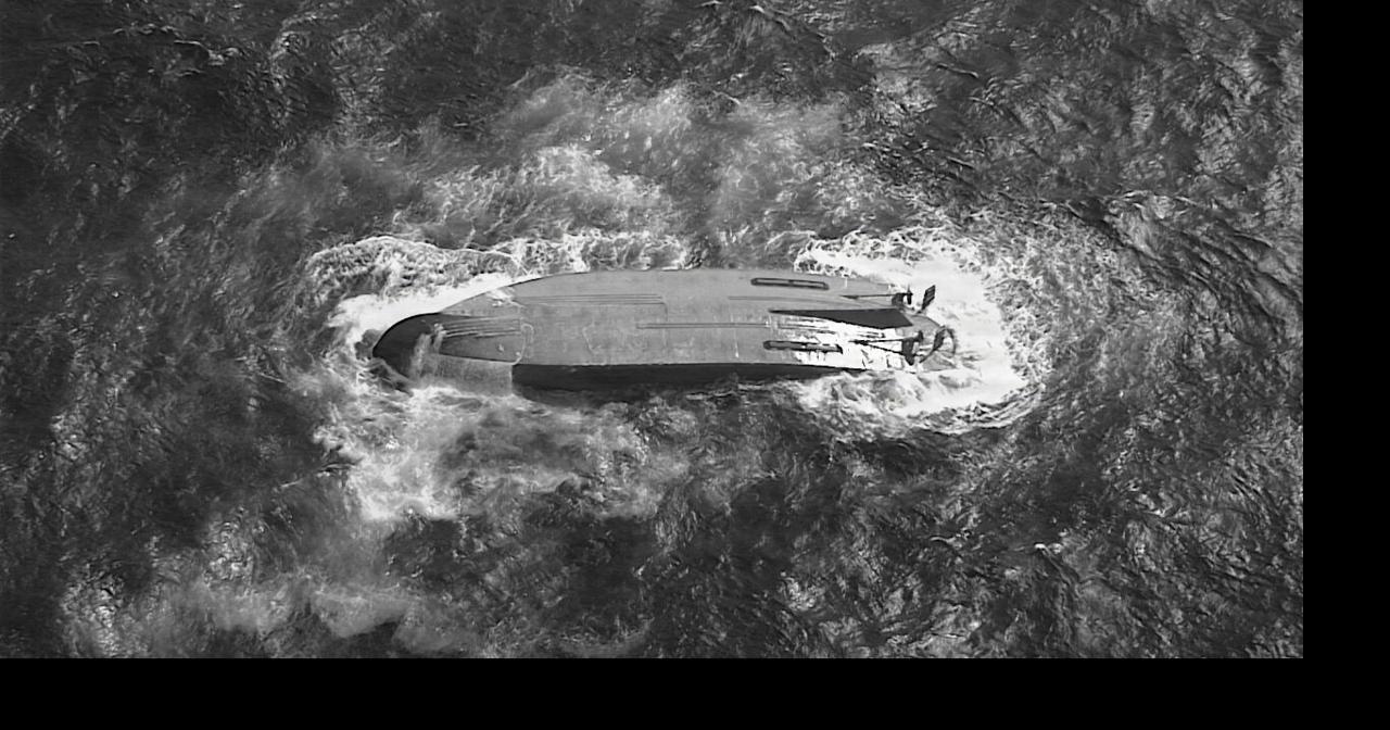 خفر السواحل يعثر على سفينة منقلبة قرب سايبان وسط البحث عن طاقم مفقود