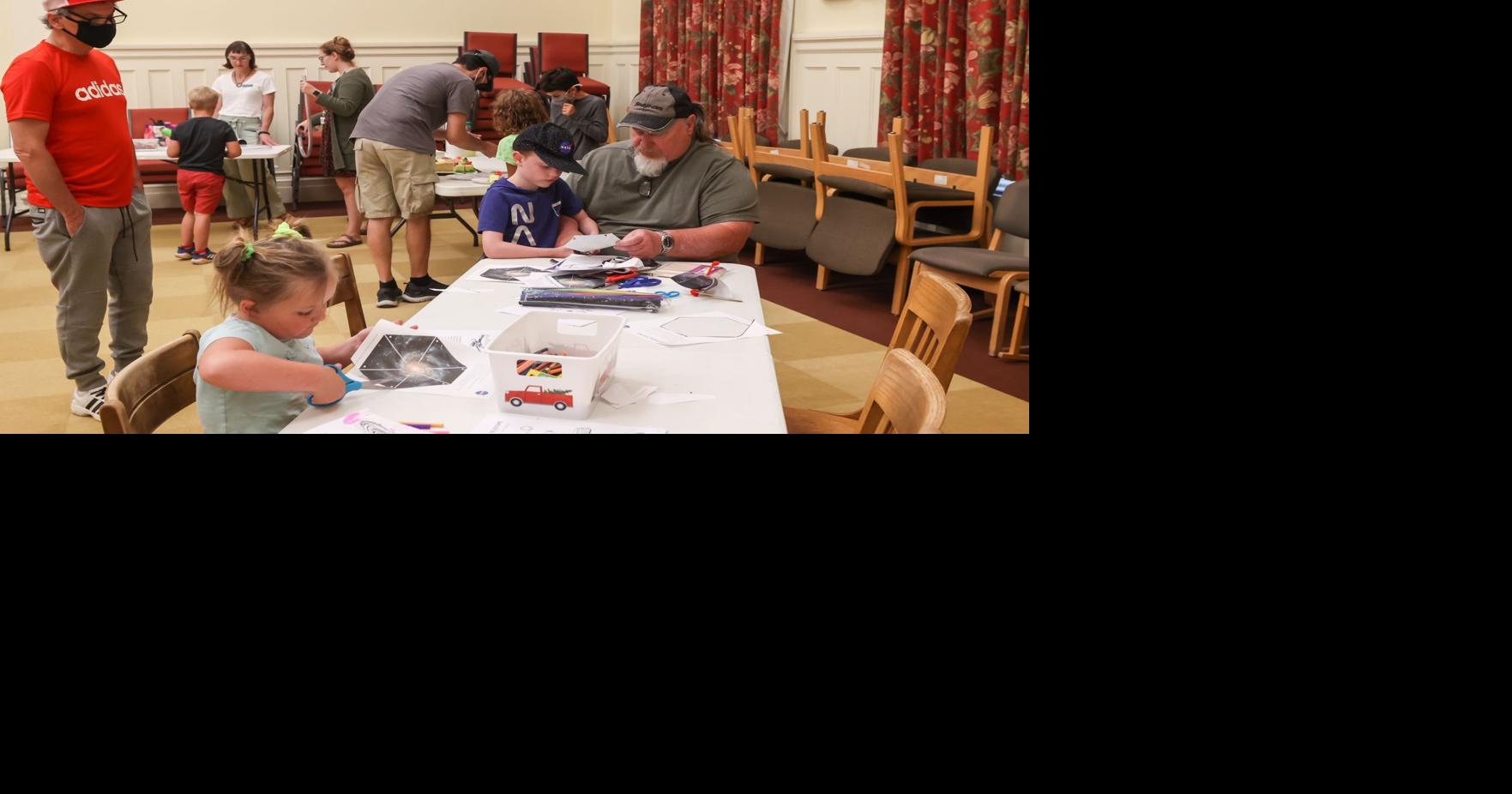 Rutland Free Library hosts first look at b telescope photos Local