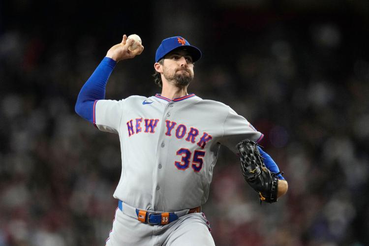 Mets pitcher Clay Holmes sidelined indefinitely with broken leg after ...