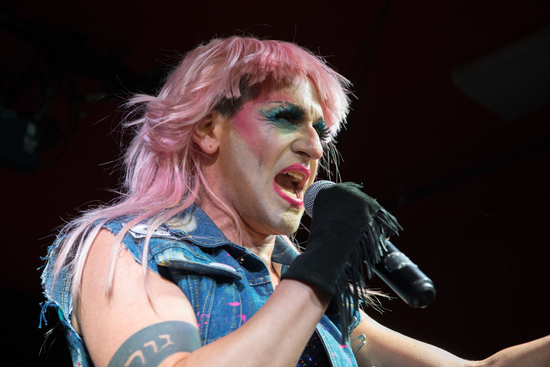 Hedwig and the Angry Inch 2001 Movie Summary and Film Synopsis