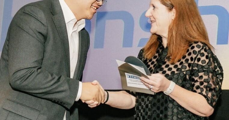 Hanshow remporte le prix du Fournisseur Technologique de l’Année aux RTIH Innovation Awards 2025 à Londres