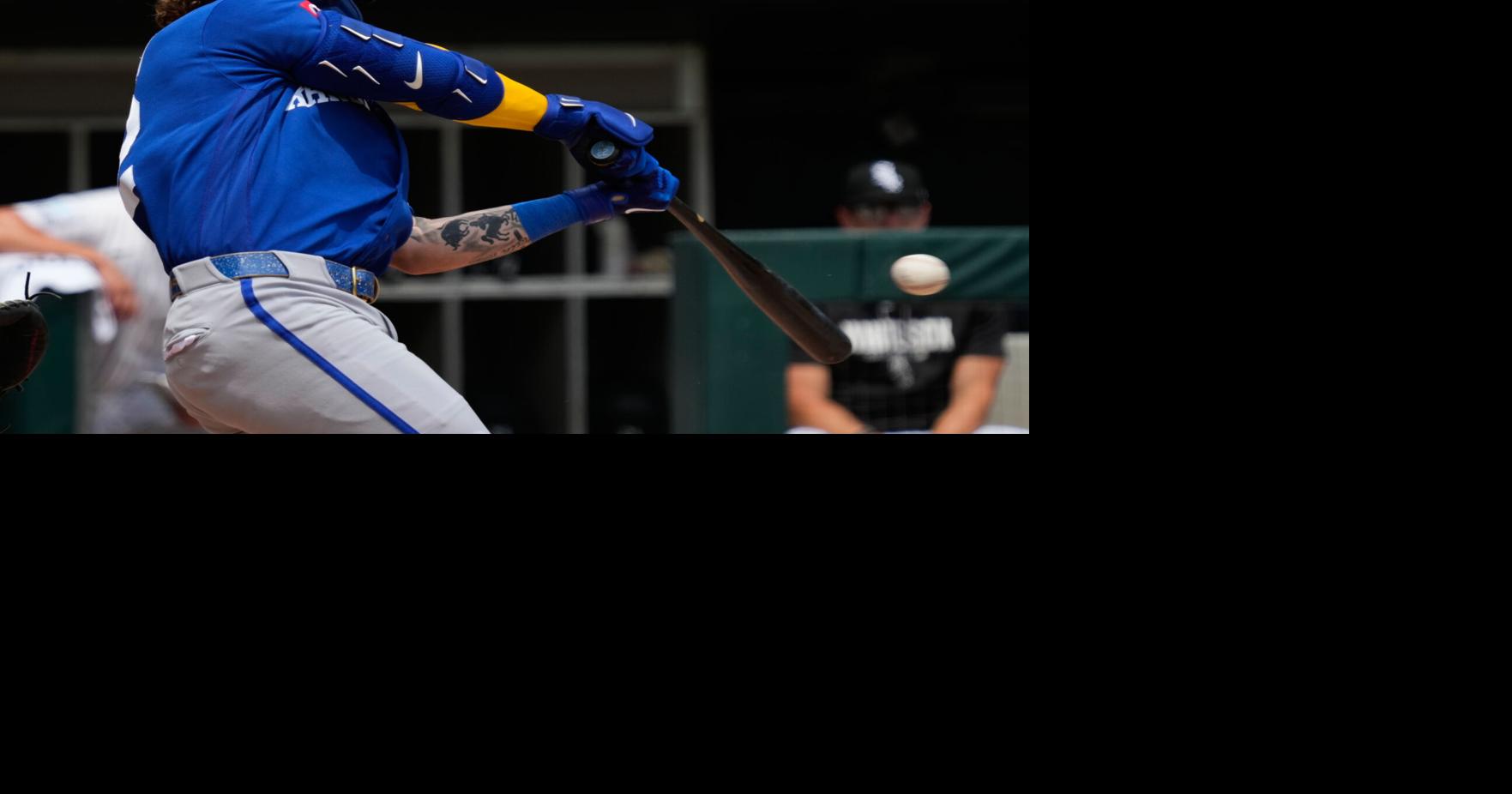 Carter Jensen extends his hitting streak as the Royals avoid sweep in 5-4 win over the White Sox