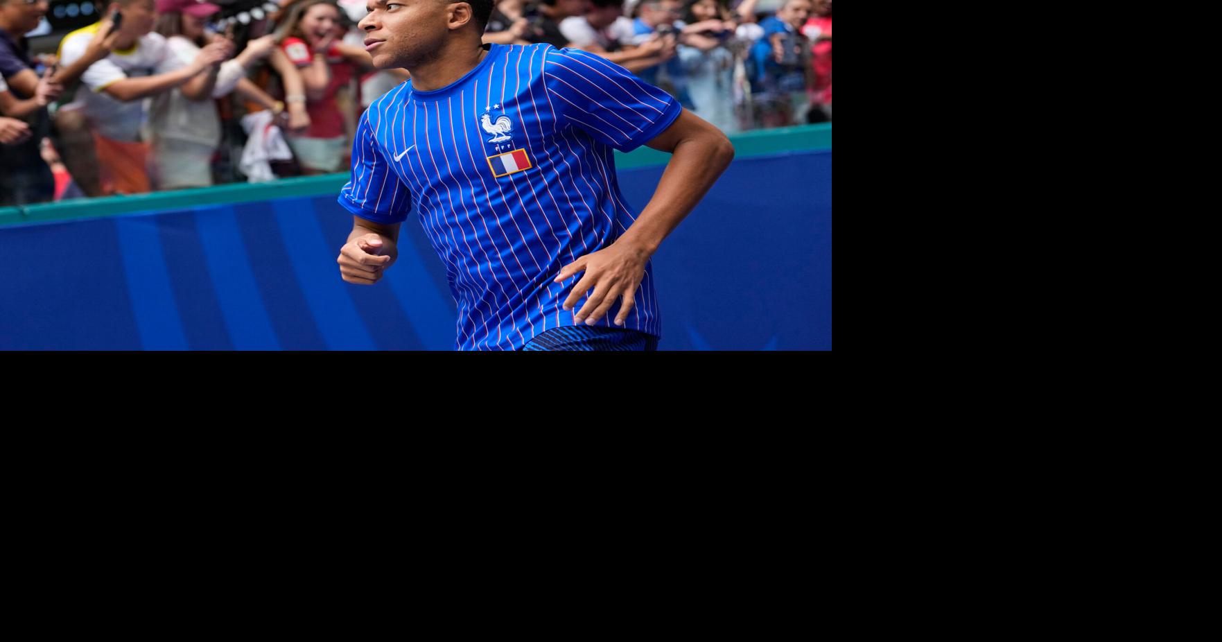 Saka’s hat trick lifts England past Mbappé and France 6-4 in wild World Cup third-place game