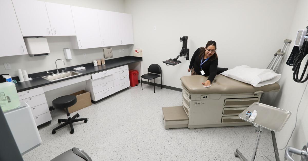 Phoenix High School opens new full-service medical clinic with mental health component