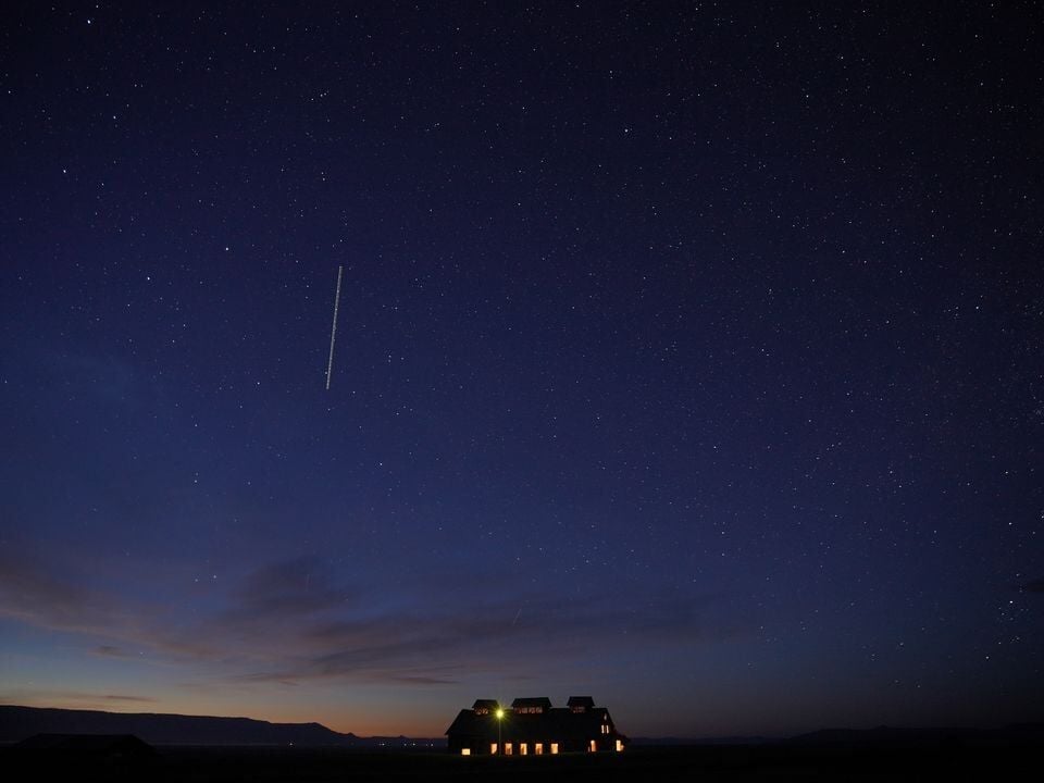 Oregon Stargazing Calendar 2024 Comets Meteors And A Supermoon   65946f115e548.image 