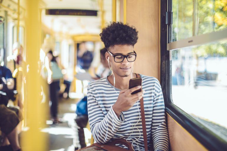 Cell phone insurance is the kind of perk that can benefit both the cardholder and the card issuer.