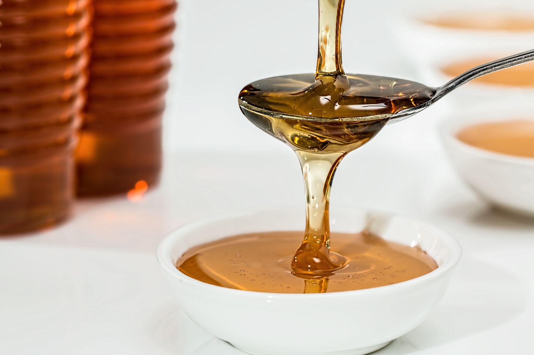 HOW TO GET HONEY (OR MOLASSES, MAPLE SYRUP OR CORN SYRUP) OUT OF A