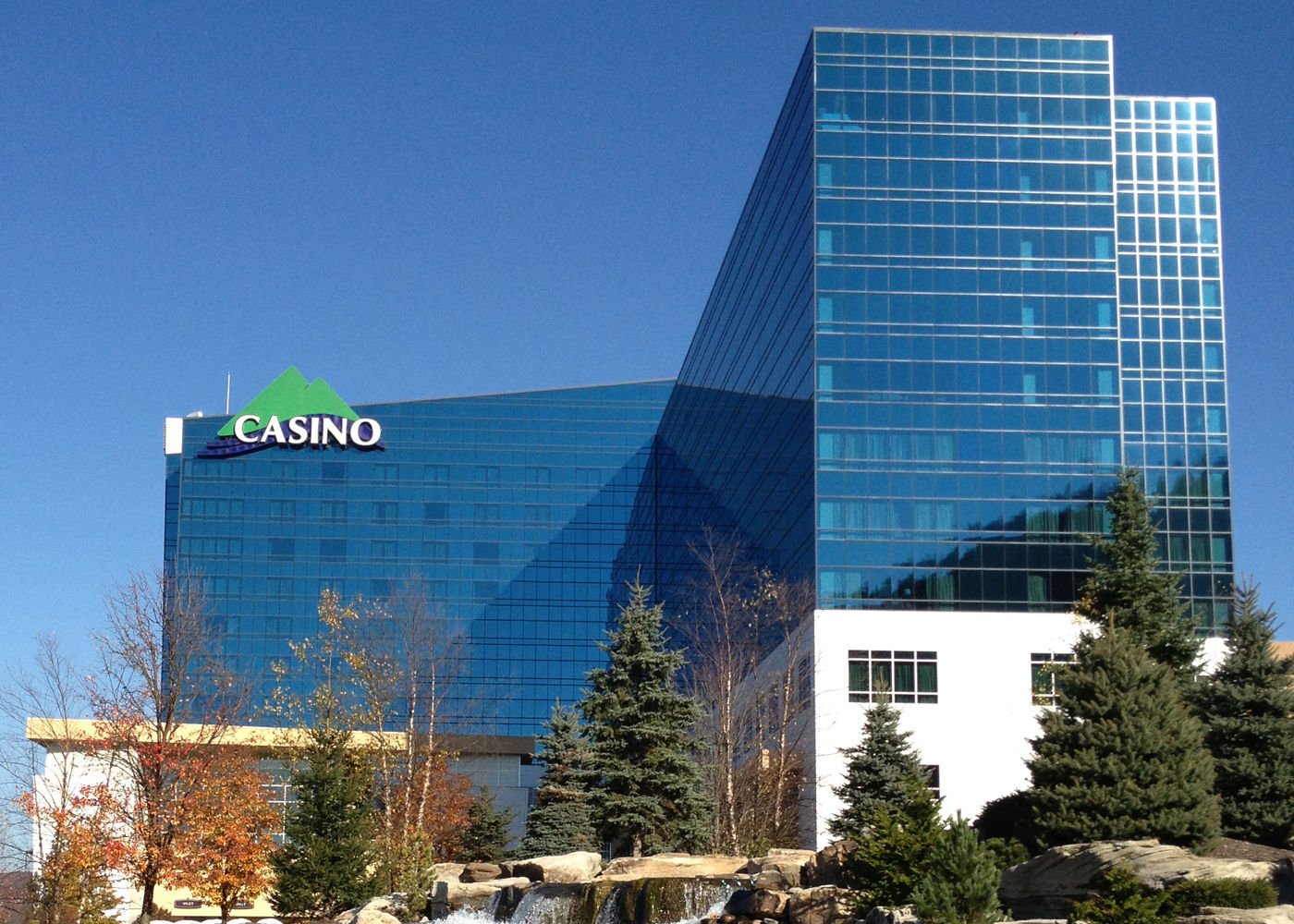 seneca casino age limit