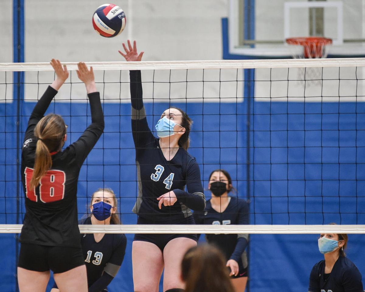 Salem at Peabody girls varsity volleyball game