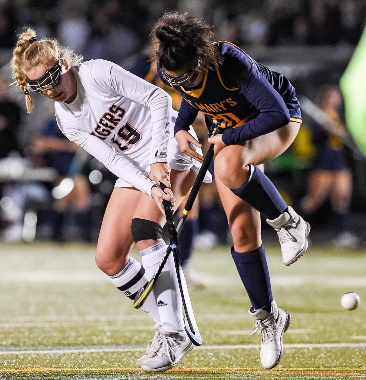 Ipswich field hockey vs. St. Mary's of Lynn in Division 4 playoffs