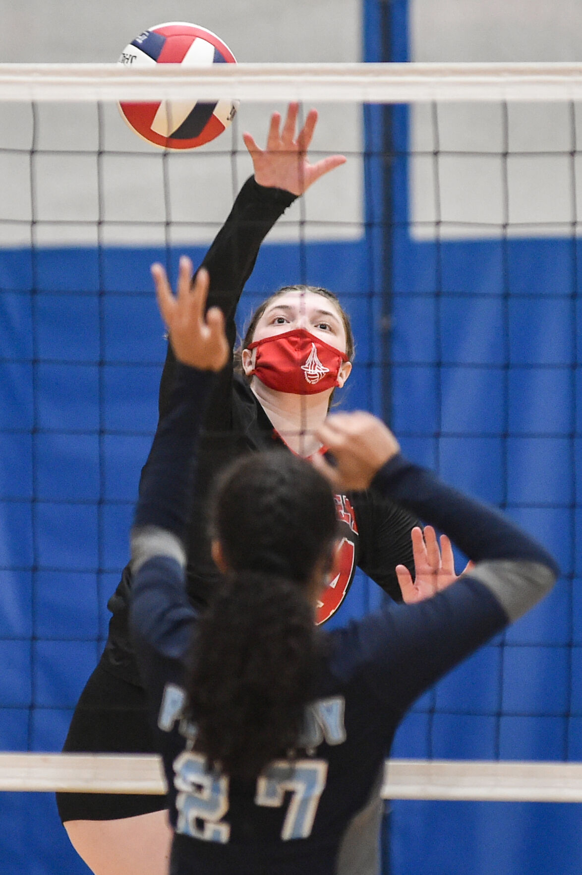 Salem at Peabody girls varsity volleyball game