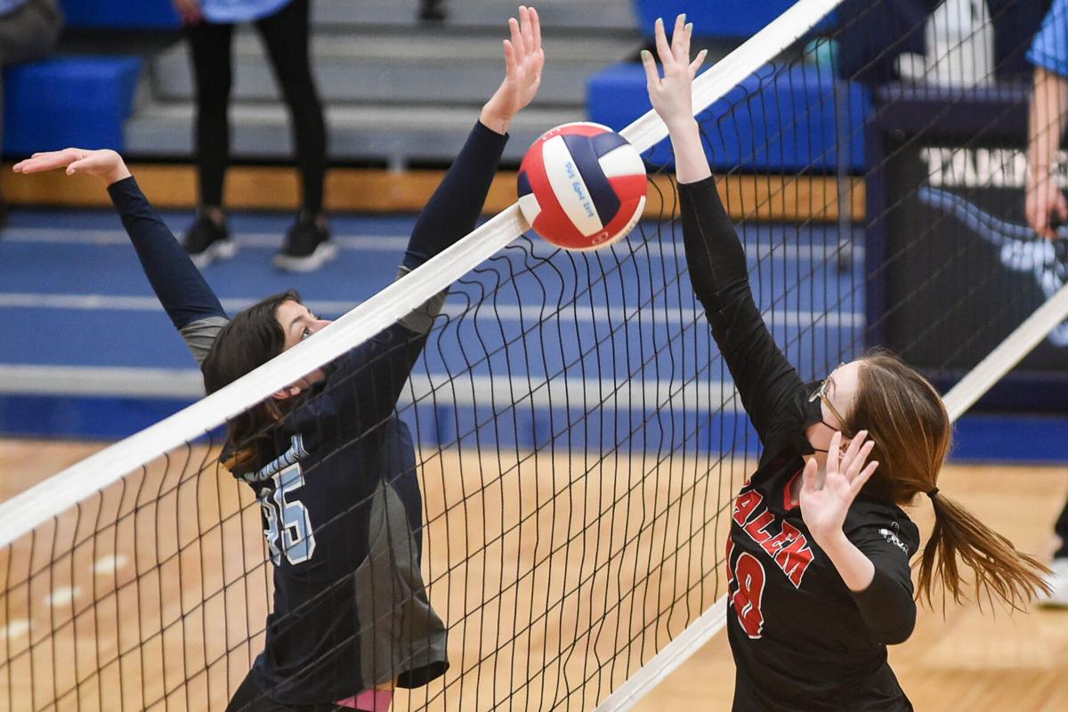 Salem at Peabody girls varsity volleyball game
