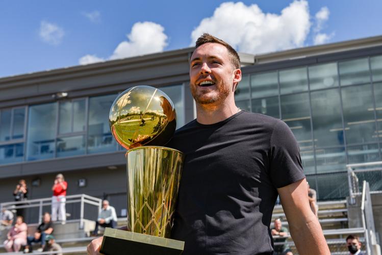 Arlington native, NBA champ Connaughton brings trophy to hometown