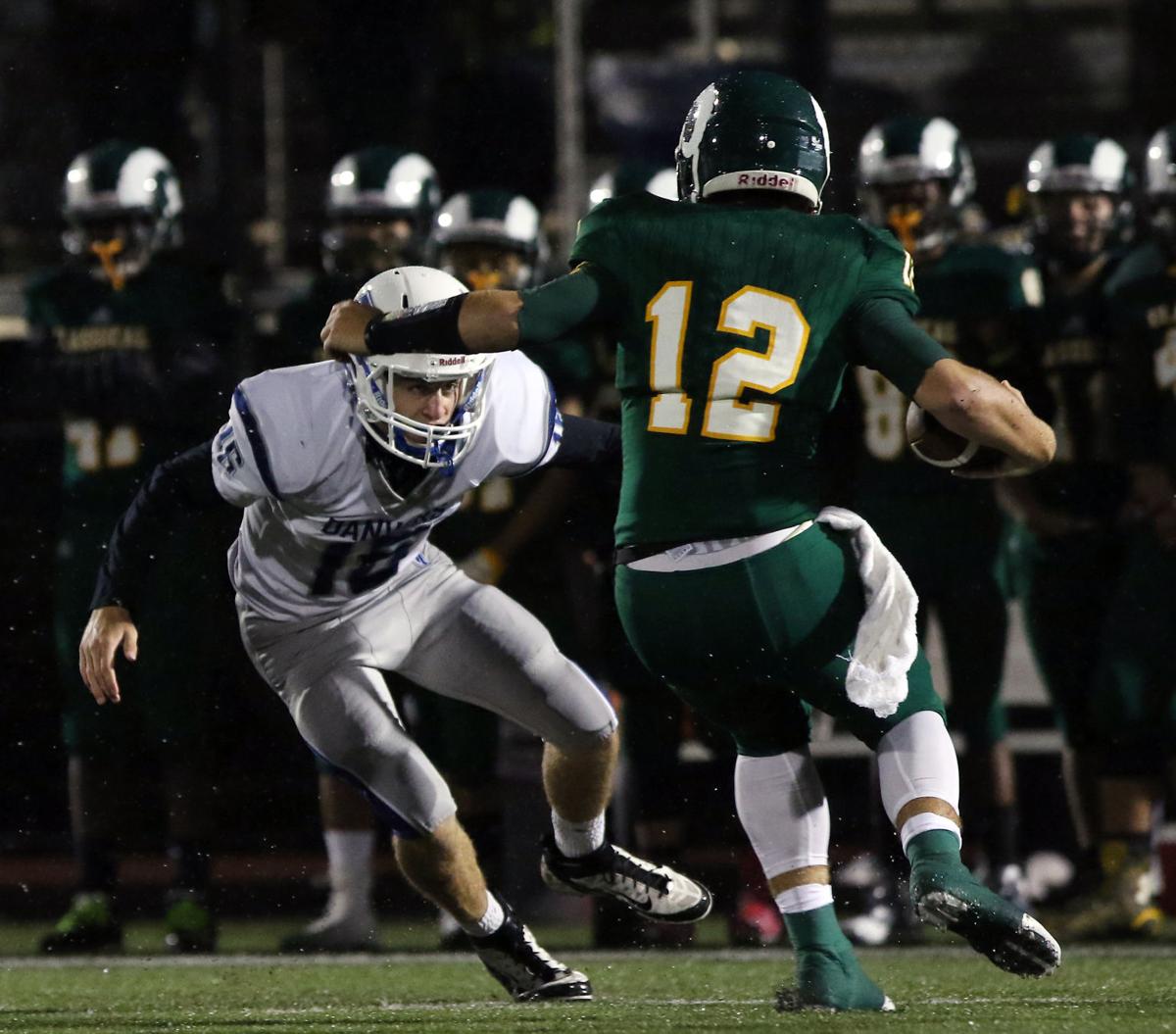 Slideshow Danvers Vs Lynn Classical Football Sports Salemnews Com