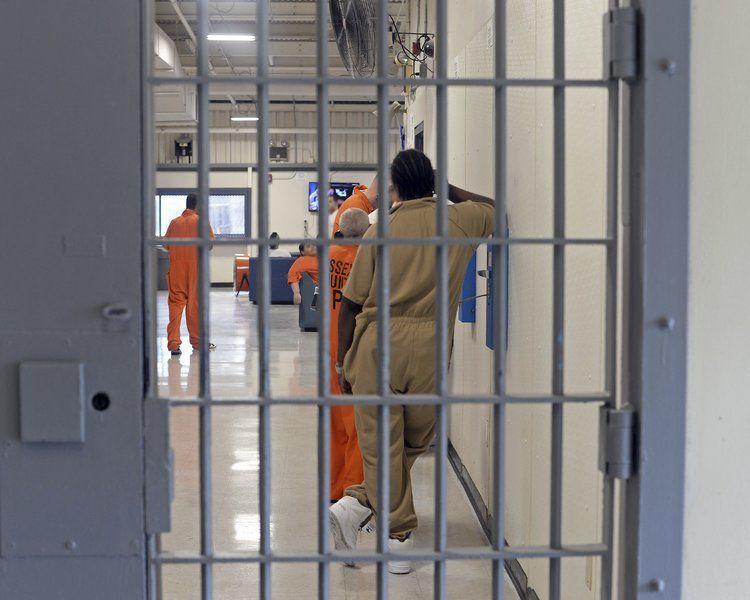Column Methadone treatment in Essex County jails can save lives