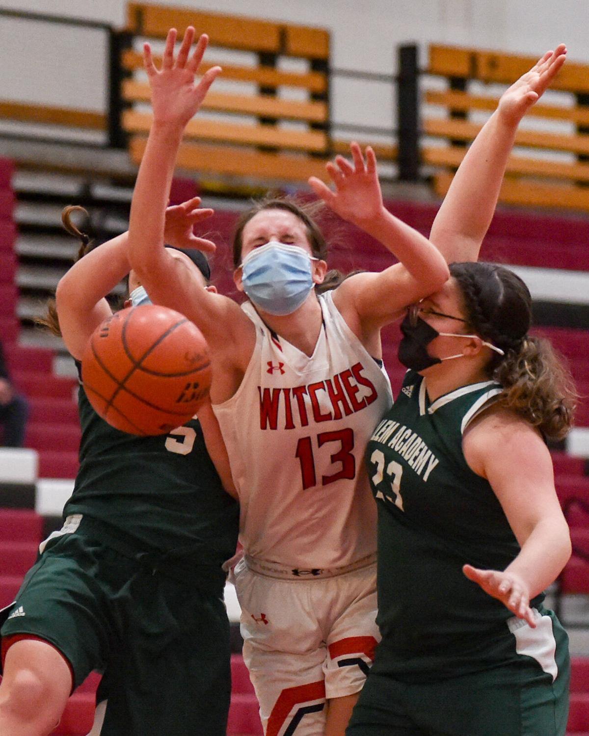 SLIDESHOW Salem High win seasonopener against Salem Academy in girls