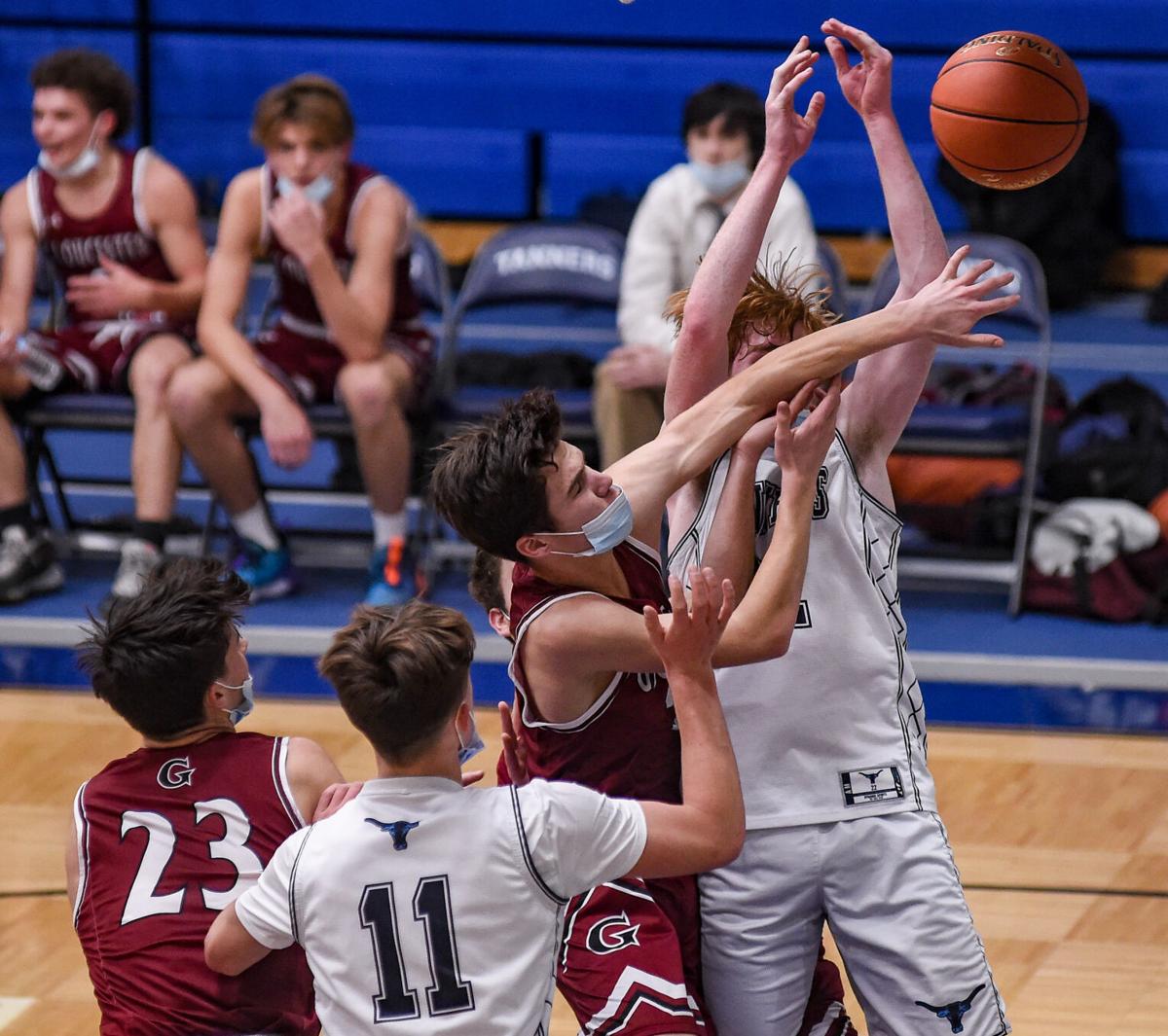 Gloucester at Peabody varsity boys basketball for SN and GDT