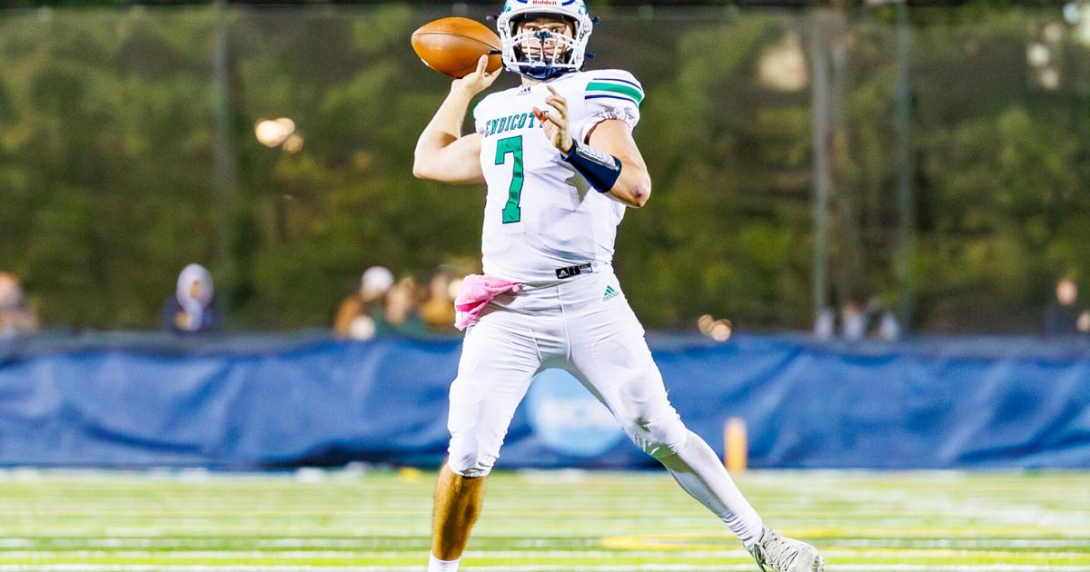 Peabody's Lynch among those chosen as Endicott football captains